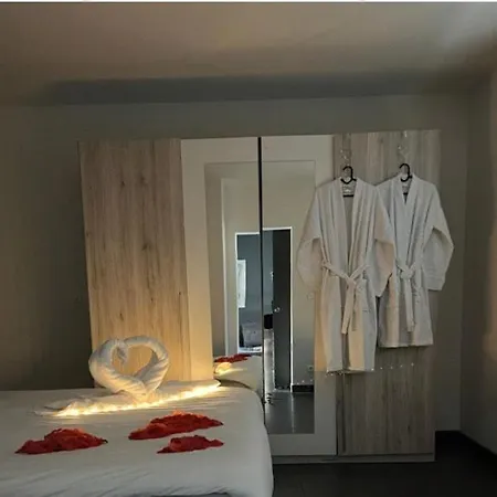 Cocon D'amour Pour Un Sejour A 2 아파트 *