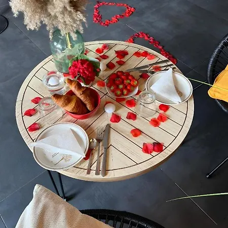 Cocon D'amour Pour Un Sejour A 2 Apartment Hombourg-Haut
